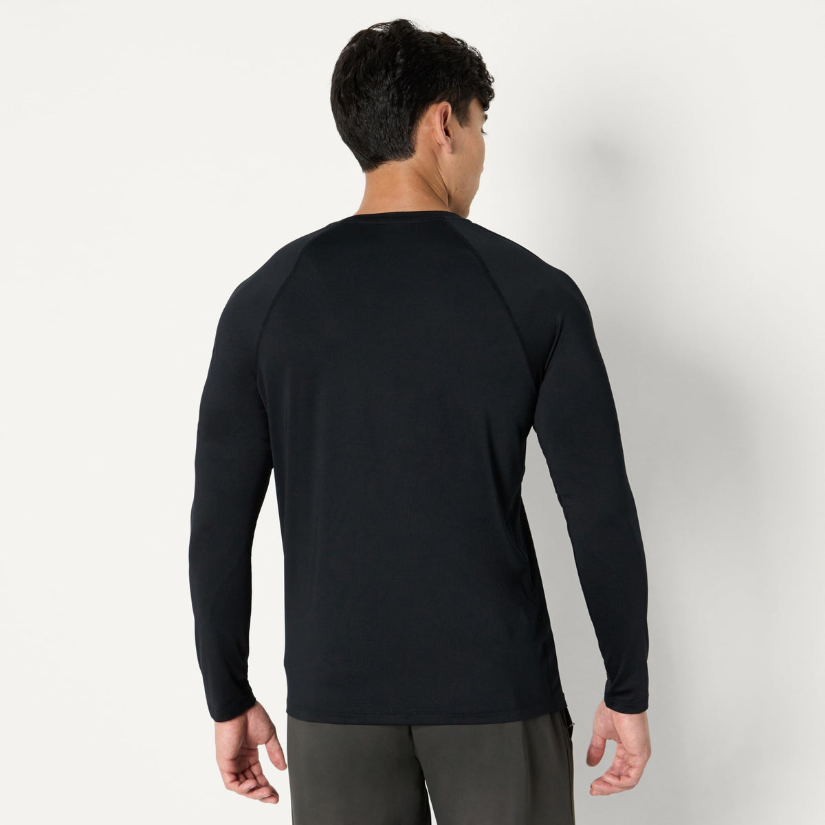 Amazon Essentials Men's Active Quick Dry Tech Stretch Lightweight Long-Sleeve T-Shirt (Available in Big&Tall)